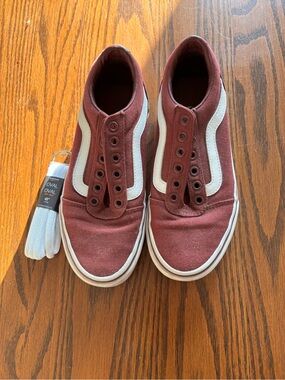 Vans Old Skool Burgundy Shoes with Classic White Stripe-Laces Included (New)